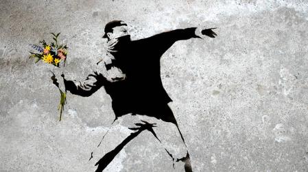 Imagen de la obra de Banksy 'Flower Thrower'