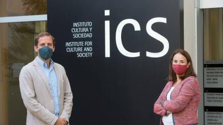 Los investigadores Javier García-Manglano y Charo Sádaba.
