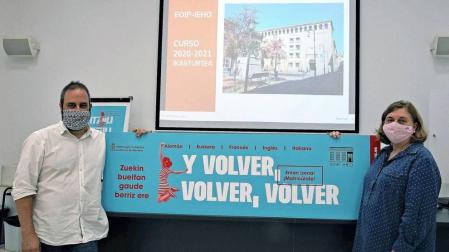 Clases híbridas y oferta más reducida en el regreso de la Escuela de Idiomas