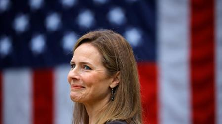 Trump corteja el voto cristiano con la designación de una jueza conservadora