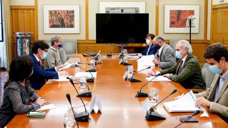Termina sin acuerdo la reunión entre Illa y Escudero sobre las medidas