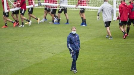Jagoba Arrasate, durante el entrenamiento de Osasuna