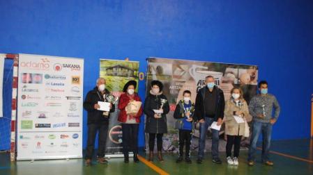 Foto de los galardonados en el concurso de quesos elaborados con leche de oveja latxa de Navarra.