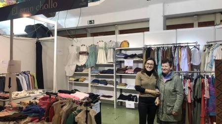 Como cada año la vieja estación de autobuses de Pamplona acoge esta cita solidaria hasta el próximo 10 de noviembre.  Algo más de 200 voluntarios, repartidos en veinte puestos, hacen posible que el evento celebre este año su 25 aniversario.