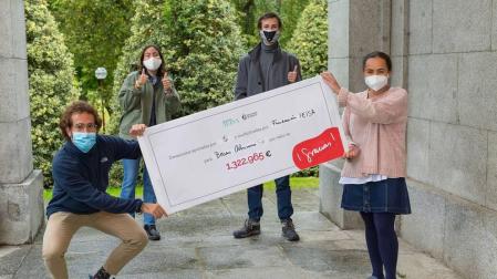 Particulares y la Fundación IEISA aportan 1,3 millones al programa de Becas Alumni
