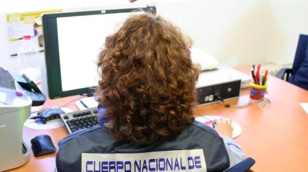 La Policía Nacional investiga cuatro casos de estafa al año.