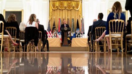 Cómo evitar un brote de COVID-19: lo que Trump ha hecho mal