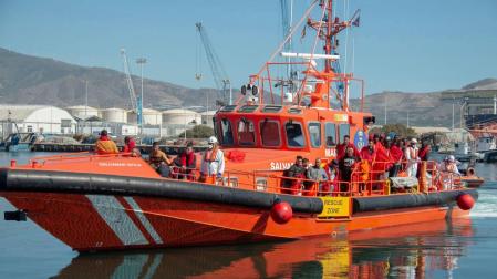 Fallecen once migrantes al naufragar su embarcación frente a Túnez