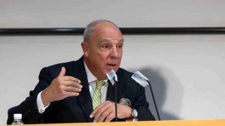 Taberna afirma tener "mucho optimismo" acerca de la economía navarra