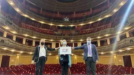 Valentín Fortún, delegado territorial de la ONCE; Pilar Herrero, presidenta del consejo territorial; y Gregoria Navarro de Luis, directora de la entidad, han presentado este cupón.