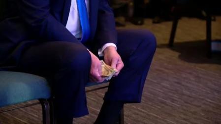 Trump afronta los días previos al debate con Biden con una visita a una iglesia en Las Vegas