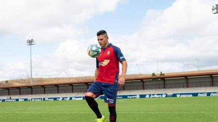 Facundo Roncaglia, en su presentación con Osasuna.