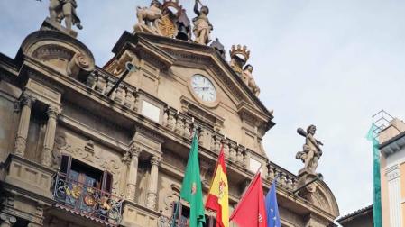Imágenes de la salida desde Pamplona y del desarrollo de la segunda etapa entre Pamplona y Lekunberri.