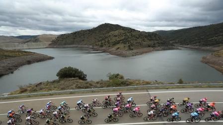 Arranca la tercera etapa de la Vuelta, Lodosa-Laguna Negra