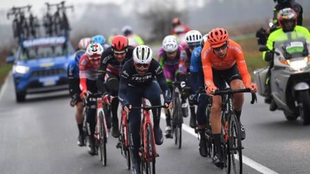 Josef Cerny gana en Asti la etapa de la rebelión del pelotón