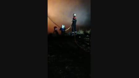 Vídeo de las labores de extinción del incendio en San Cristóbal