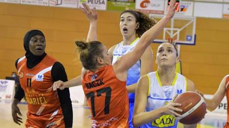 La navarra Irati Etxarri, en el quinteto ideal de la LF Endesa