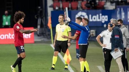 Aridane sufre un fuerte esguince de rodilla