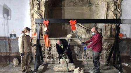 Cultura inicia en Tafalla los trabajos de restauración del sepulcro de los Mencos