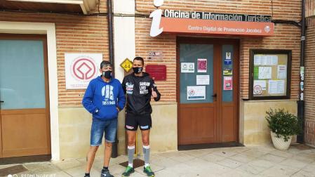 El navarro Joseba Alzueta corre el Camino por los saharauis