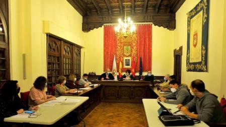 Olite sube la contribución un 1,3% y aplica “subidas mínimas” de tasas