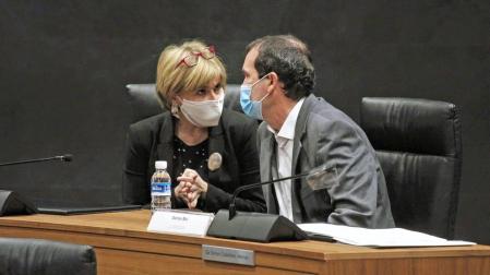 PSN, Geroa y Bildu negocian para penalizar la marcha de empresas