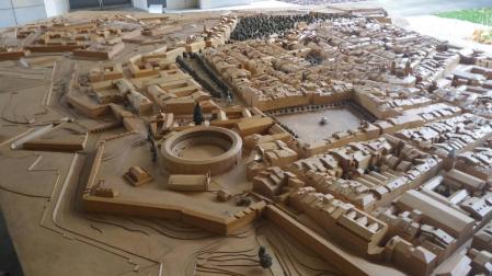 Microexposición en el Archivo de Navarra por el centenario del II Ensanche