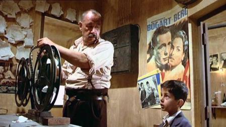 El legado de 'Cinema Paradiso' y los proyeccionistas de cine, 30 años después