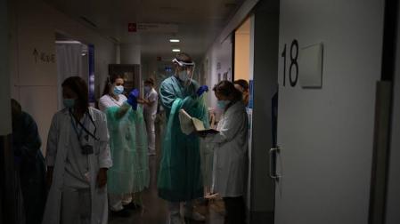 Sanidad notifica 22.516 nuevos casos, un descenso frente al viernes pasado