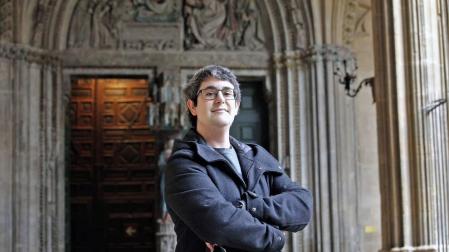 Xabier Aramburu, la mirada que rastrea la catedral de Pamplona