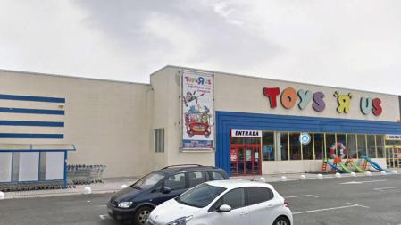Establecimiento de Toys 'R' Us en Pamplona.
