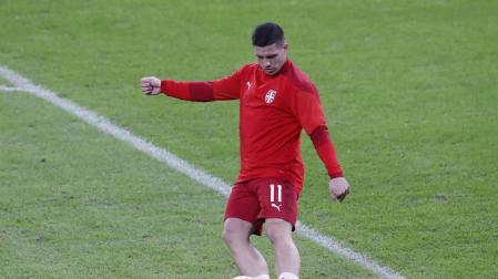 Jovic da positivo en coronavirus