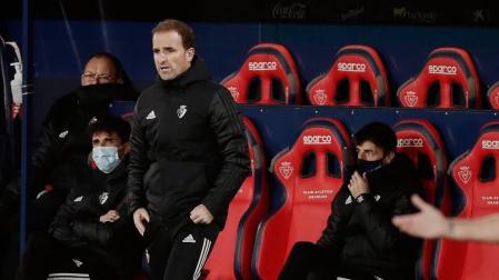 Arrasate: "Nos hemos equivocado con balón en la primera parte"