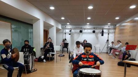 Las escuelas de música dedican Santa Cecilia a los sanitarios