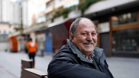José Luis Garayoa, en la Travesía de Bayona en 2015, donde tenía su casa en Pamplona.