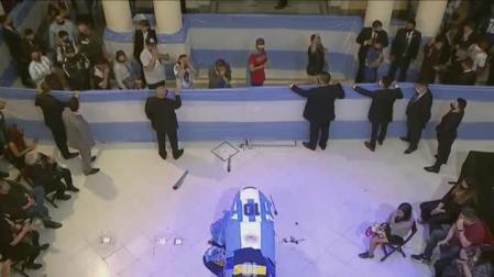 Vídeo: El adiós a Maradona en mitad de la pandemia