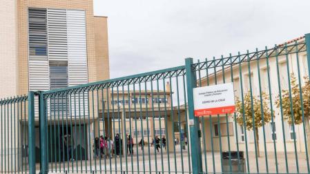 La semana finaliza con un millar de alumnos confinados en Navarra
