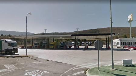 Gasolinera junto a la A-1 en Alsasua.