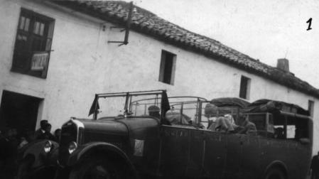 A Sevilla en el coche azul de Pierre
