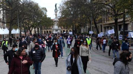 “Igual no nos quitaremos la mascarilla en los bares”