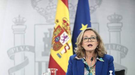 La vicepresidenta y ministra de Asuntos Económicos y Digitalización, Nadia Calviño, comparece en rueda de prensa posterior al Consejo de ministros en Moncloa.