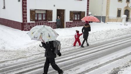 Fotos de Burguete, Roncesvalles y Espinal nevados tras la copiosa nevada