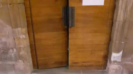 Aparecen pintadas contra el PSOE en Viana