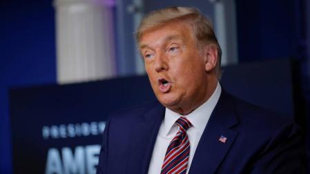 Trump acusa a Pfizer de retrasar los datos sobre la vacuna a después de comicios