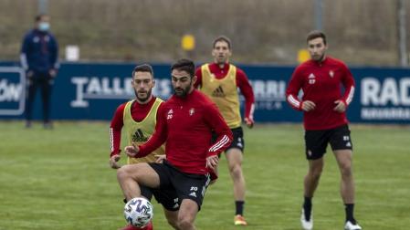 Adrián afina su puesta a punto y vuelve a participar con el grupo