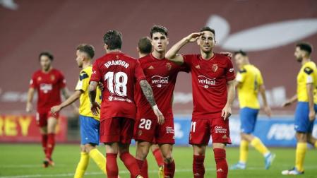 Imágenes del partido de primera ronda de Copa del Rey entre el Tomares y Osasuna, disputado en el estadio de La Cartuja.