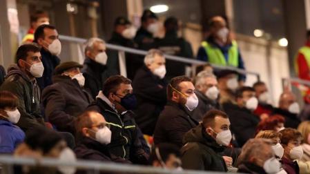 Imágenes del partido de primera ronda de la Copa del Rey disputado entre la Mutilvera y el Racing de Santander en Mutilva.