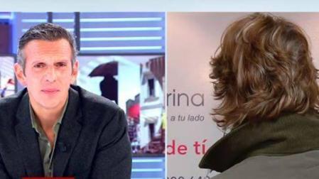 Imagen de Joaquín Prat charlando en directo con la presentadora de televisión