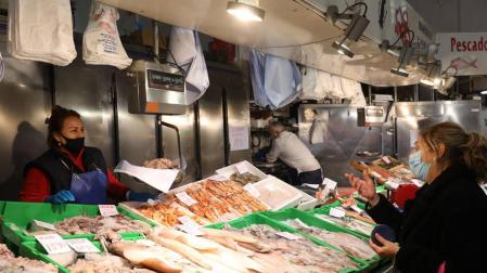 Las mayores subidas se esperan en merluza, lubina y mariscos