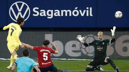 Imágenes del encuentro correspondiente a la Jornada 14 de LaLiga Santander disputado en el estadio de El Sadar.